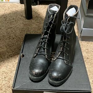 Frye Karen Combat Distressed